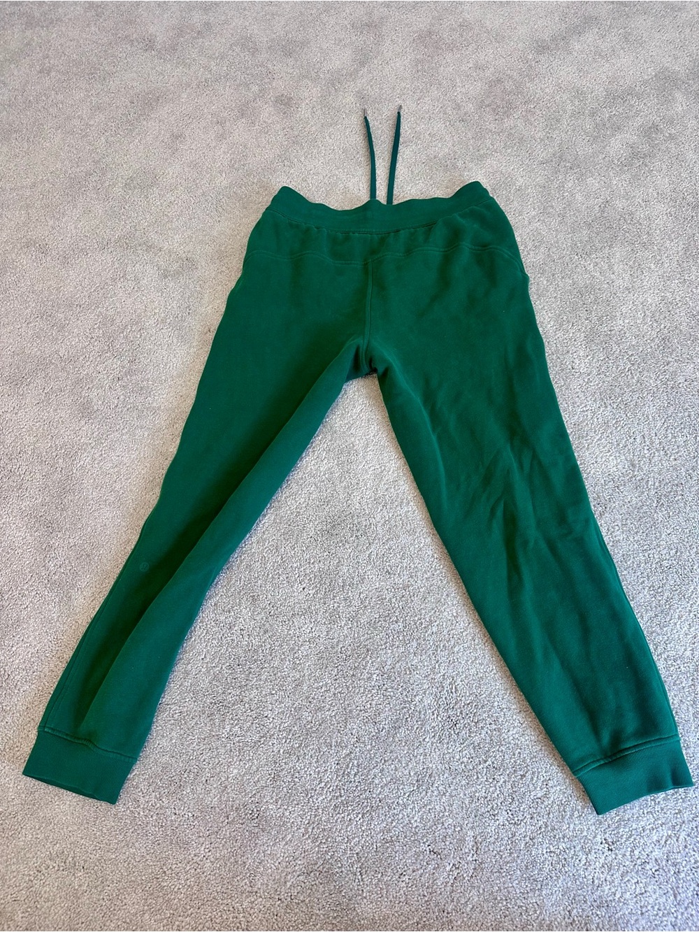 Lululemon Women’s Green Jogger Pants